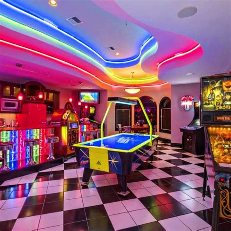 luxury arcade room - Google Search | Decoración de cine en casa, Sala ...