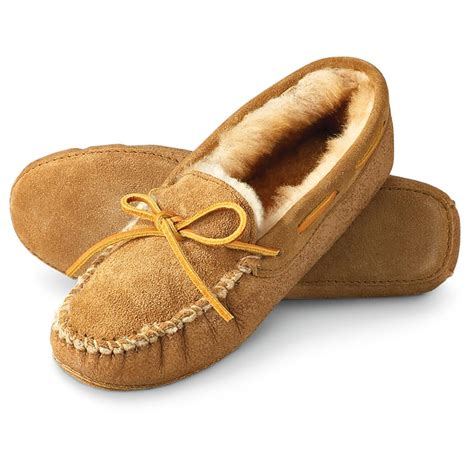 Men's Minnetonka Moccasins® Sheepskin Softsole Moc Slipper, Tan - 95320 ...