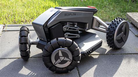 Ecoflow Blade review: A unique robotic mower - Guidantech