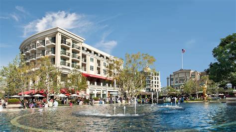 A shopping mall guide to LA for the best in the city