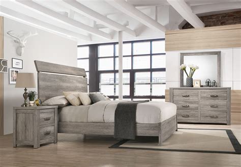 Roundhill Furniture Floren Contemporary Weathered Gray Wood Bedroom Set ...