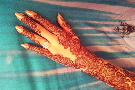 Latest Back Hand Mehndi Design - The Bridal Box