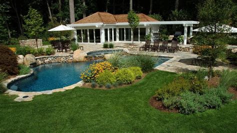 15 Swimming Pool Landscaping Ideas – Forbes Home