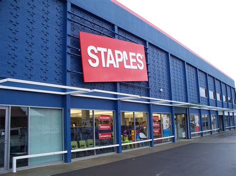 Staples workers petition company - Business Insider