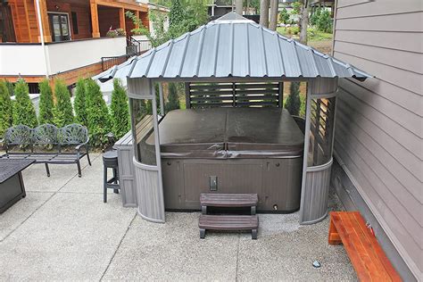 This Hot Tub Gazebo Turns Your Spa Into a Swim-Up Bar