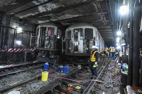 NYC Subway Derailment Caused by Lost Radio Communication, Report Says ...