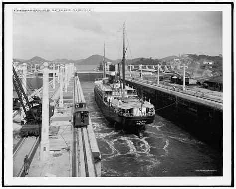 Miraflores Locks, east chamber, Panama Canal | Library of Congress