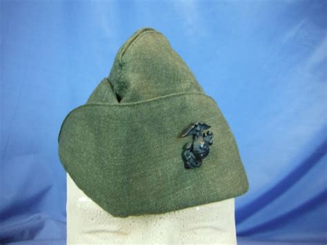 Military Antiques and Museum - - UYU-0051 Postwar USMC Garrison Cap ...