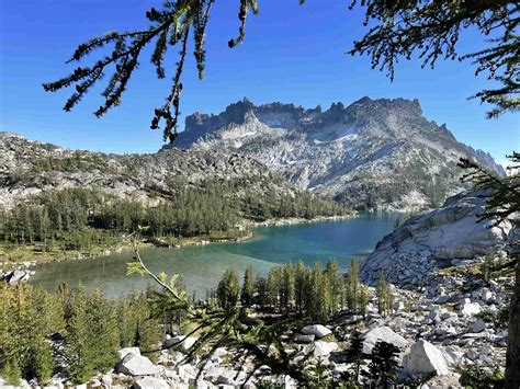 Complete Guide to Hiking the Enchantments: Permits, Trail Tips + More ...