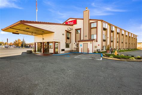 Red Roof Inn & Suites Medford - Airport- Medford, OR Hotels- Tourist ...