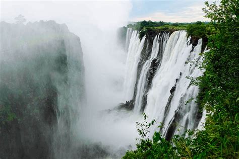 Design your Victoria Falls Zimbabwe safari online | Timbuktu Travel