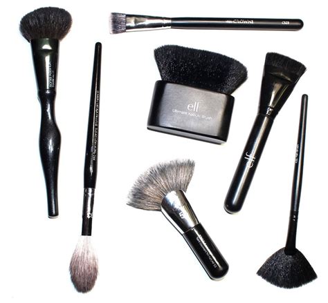 7 Bomb Brushes for Highlighting & Contouring