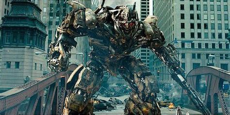 See Megatron’s New Design In Latest Transformers: The Last Knight Photo ...