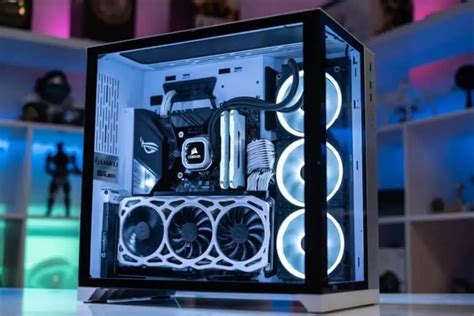 The 7 Best Clear PC Cases of 2021 - What in Tech