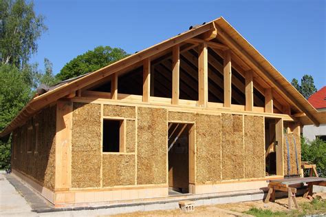 Pros and Cons of Straw Bale Construction | The Family Handyman