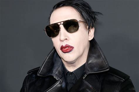 Did Marilyn Manson have his ribs removed? | The US Sun