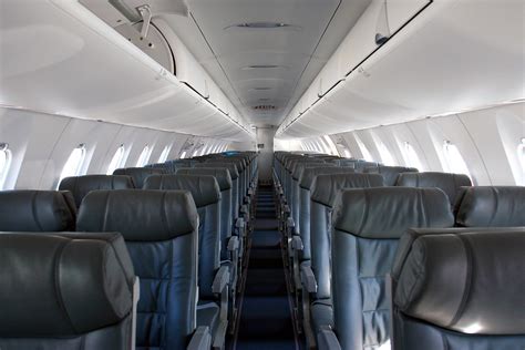 Bombardier CRJ900 Interior - Cabin - FlyRadius