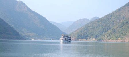 Rajahmundry to Badhrachalam Papikondalu Tour 1 day packages ...