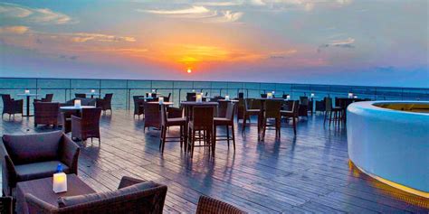 Kingsbury Sky Lounge, Sri Lanka: Sips By The Sea