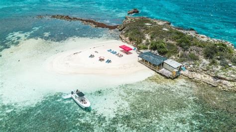 14 Best Places to Snorkel in Antigua | Celebrity Cruises