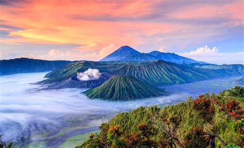 are there volcanoes in indonesia Indonesia volcanoes volcano ring fire ...