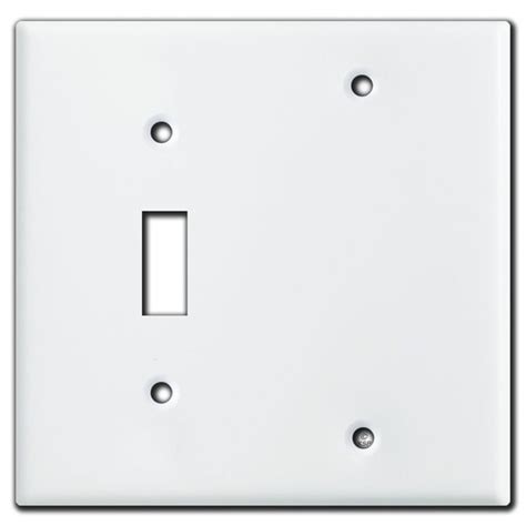 3 Gang 1 Toggle 2 Blank Switch Plate - White | Kyle Switch Plates