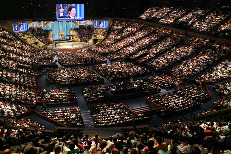 Joel Osteen's Lakewood Church service interrupted by abortion activists ...