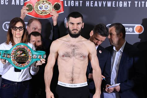 Media Workout Notes: Light Heavyweight King Artur Beterbiev Readies for ...