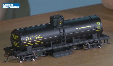 Stuff We Use: Bachmann HO scale track cleaning car ...