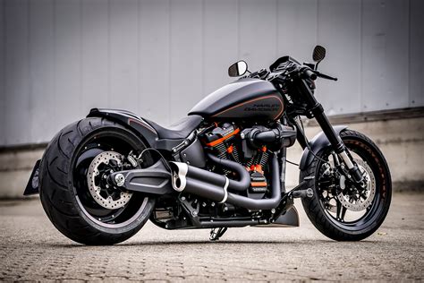 Thunderbike Black Rebel • Harley-Davidson FXDR Custom Softail Umbau