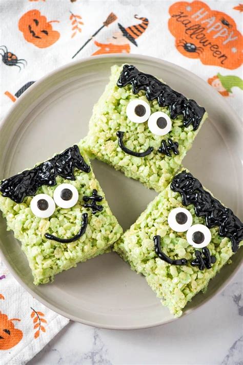 Easy Frankenstein Rice Krispie Treats for Halloween | Halloween snacks ...