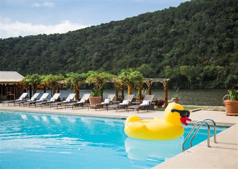 Lake Austin Spa Resort Girl's Getaway Trip with th