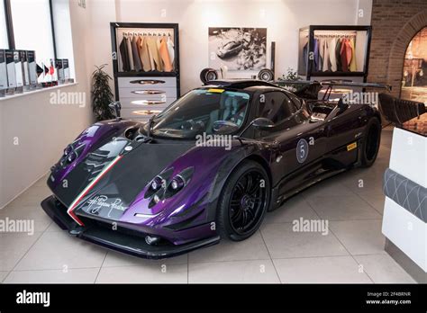 Purple carbon fiber Pagani Zonda 760 Viola modern supercar parked ...