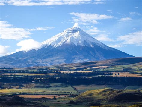 Cotopaxi National Park: Hiking to the Volcano Refuge Without A Tour in ...