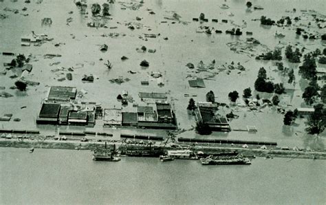 April 15, 1927: The Great Mississippi River Flood Inundates New Orleans ...