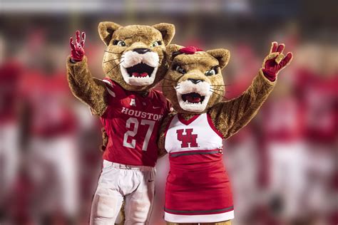 Mascots — UH Bands and Spirit Groups