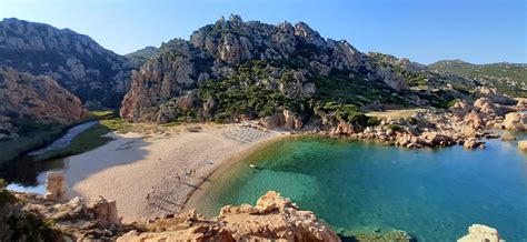 La spiaggia di Li Cossi a Costa Paradiso - Costa Paradiso Sardegna