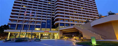 Marriott La Jolla, San Diego - HotelTonight