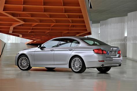 2014 BMW 5 Series revealed; styling tweaks, new trim levels ...