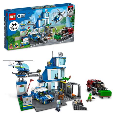 LEGO City Police Station with Van, Garbage Truck & Helicopter Toy 60316 ...