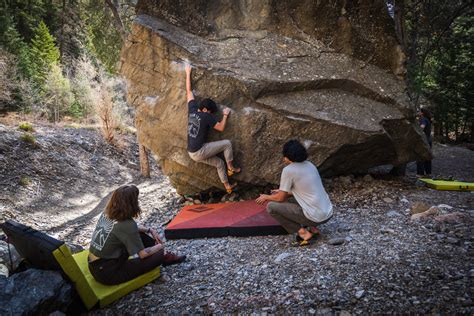 Essential Gear for Bouldering Outdoors: A Beginner's Guide