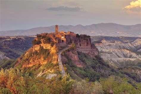 Civita di Bagnoregio, Viterbo, Italy -- I like this writer, remember ...