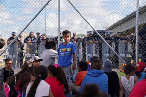 Migrant protesters occupy U.S.-Mexico border bridge, close crossing