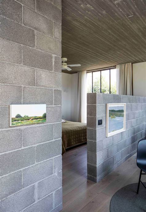 Unfinished Concrete Gives This House An Industrial Feeling | Construa ...