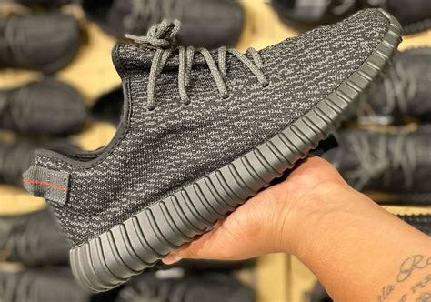 adidas Yeezy Boost 350 "Pirate Black" 2023 Release Info | SneakerNews ...