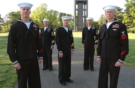 The five finalists in the US Navy Reserve (USNR) Sailor of the Year ...