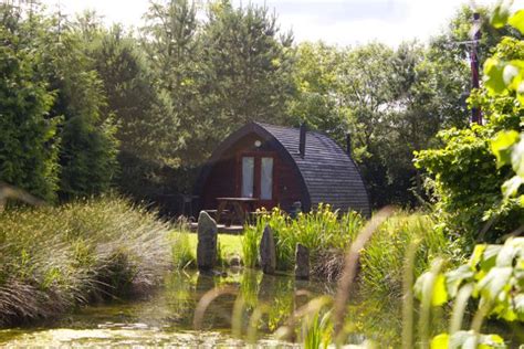 Best Glamping Pods Yorkshire | Amazing Views & Facilities | Lordstones