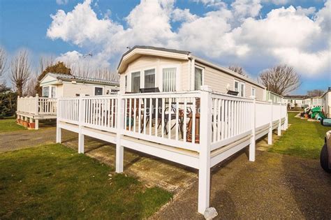 Luxury caravan for hire at Manor park Norfolk ref 23014 - UPDATED 2020 ...