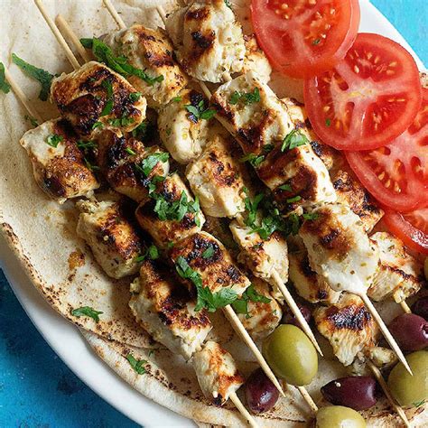 Easy Greek Chicken Souvlaki Recipe • Unicorns in the Kitchen