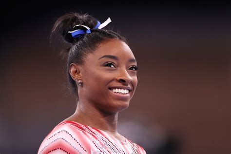 Simone Biles Wins Bronze in Tokyo Olympics Beam Final | POPSUGAR Fitness